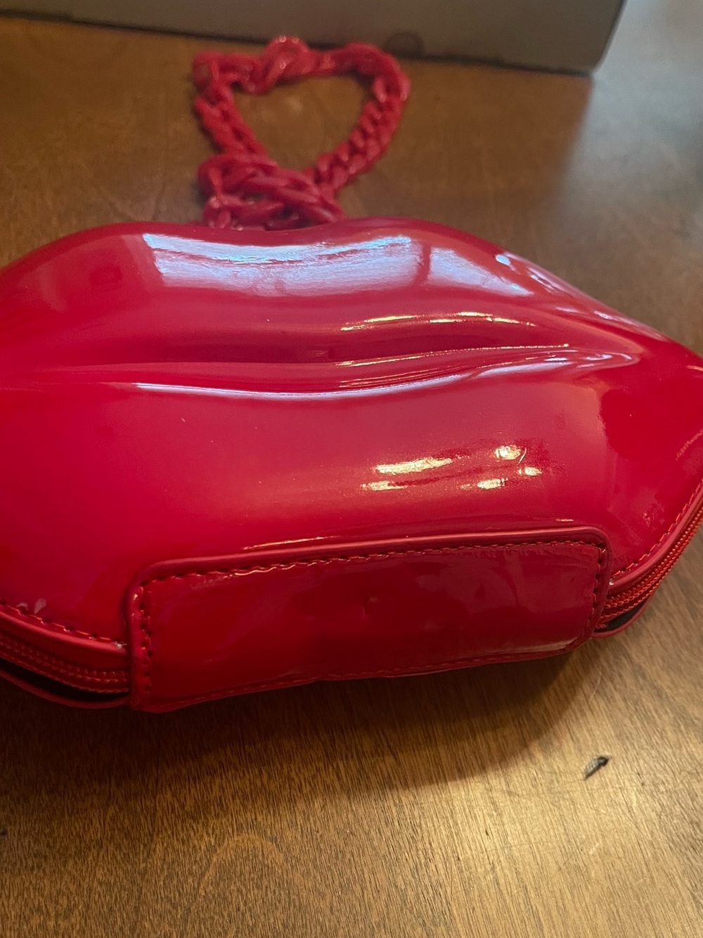 Betsey Johnson Red Patent Lip-Shaped Shoulder Bag with Chain Strap - Picture 6 of 8